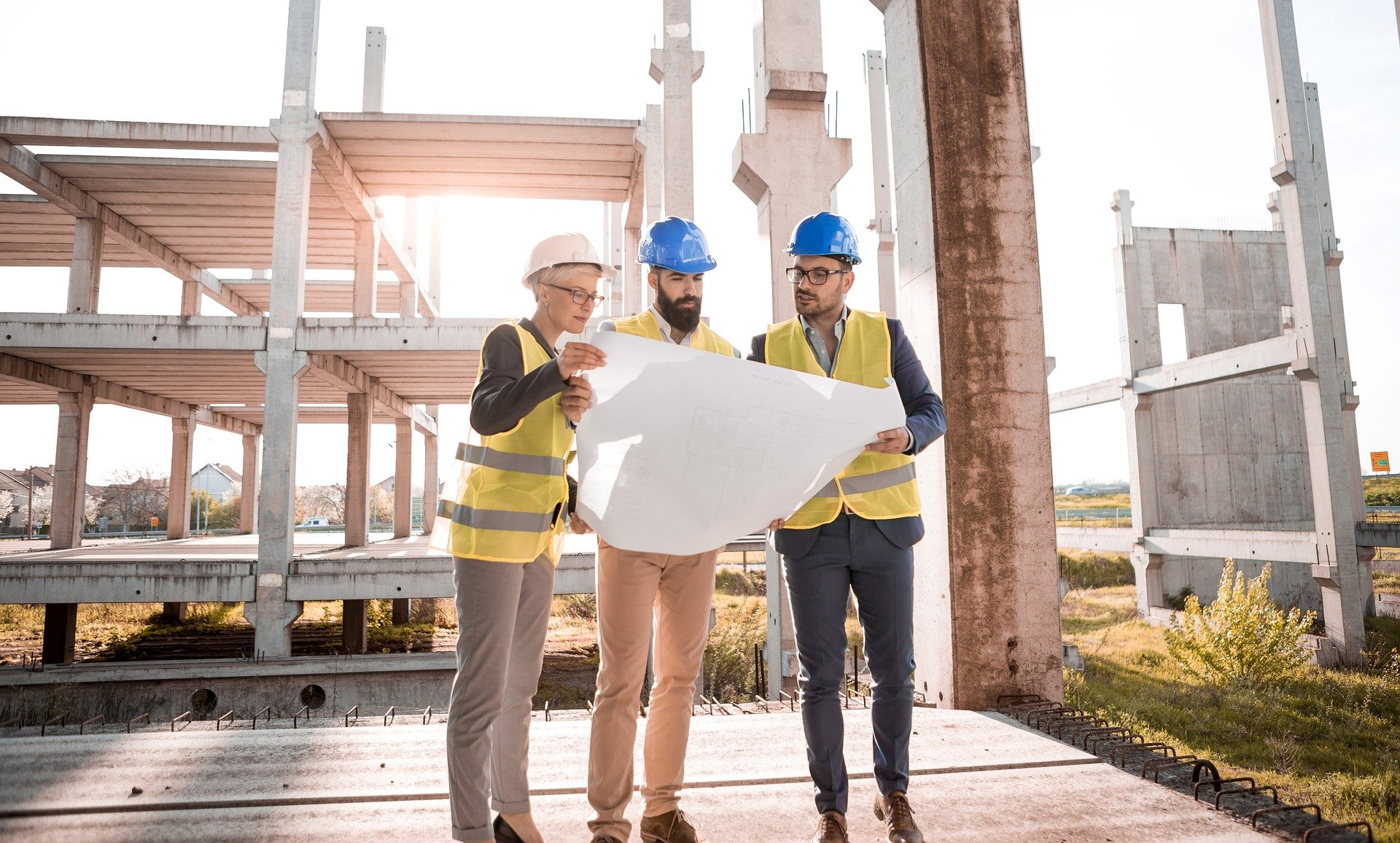 Read more about the article Construtora que atrasa obra e culpa pandemia bancará aluguel de compradora em juízo