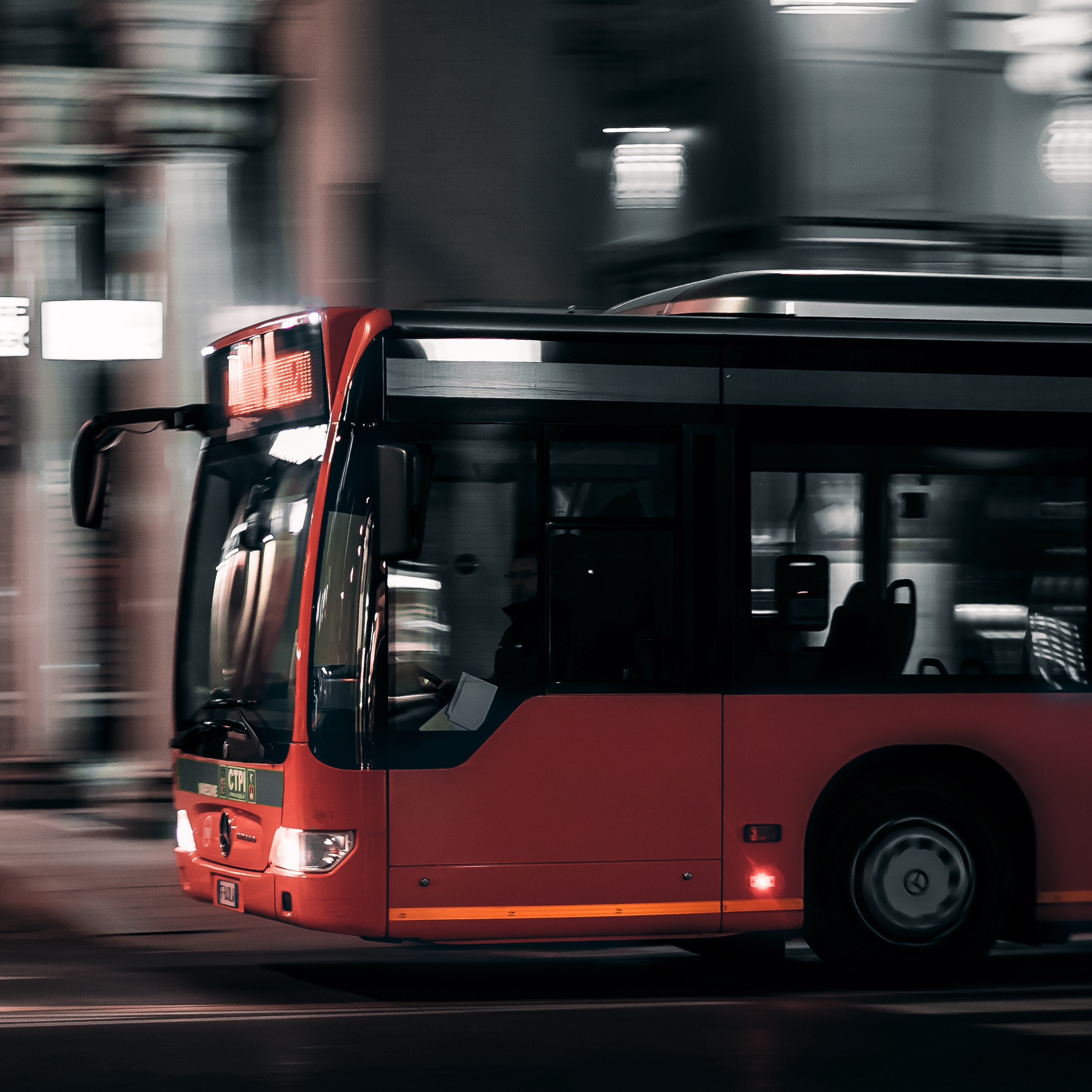 Read more about the article Empresa de ônibus é condenada por não cumprir contrato e deixar passageiro à espera